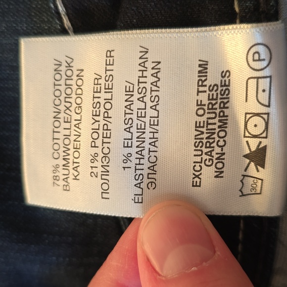 Silver Jeans * Like New* - Picture 11 of 11